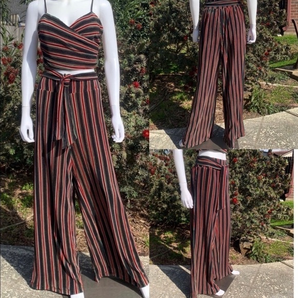NWT House Of Harlow 1960 Relaxed Fit Flare Leg Boho Bubble Palazzo Pants - Picture 3 of 11